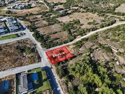 ÇEŞME DALYAN’DA KONUT İMARLI 1016 M2 ARSA
