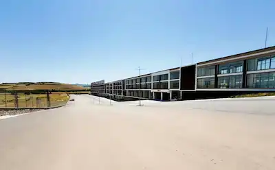 MEGA ŞAŞMAZDA ATÖLYE, OTOSERVISE UYGUN KÖŞE DÜKKAN