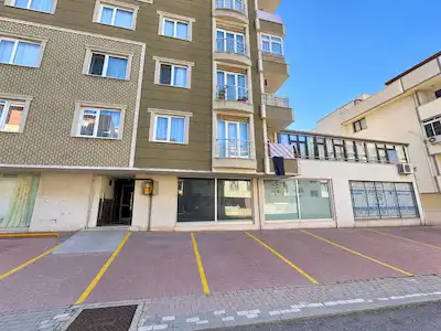 ÇAYIROVA ATATÜRK MAHALLESİ'NDE 3+1 SATILIK DAİRE