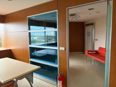 DÜNYA TİCARET MERKEZİ EGS BUSİNESS PARK TA 179 M2 EŞYALI SATILIK OFİS