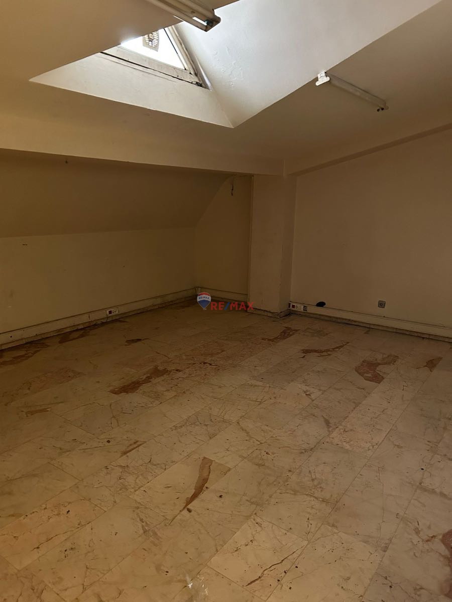 FLORYA BEŞYOL DA 700 M2 KİRALIK İŞYERİ