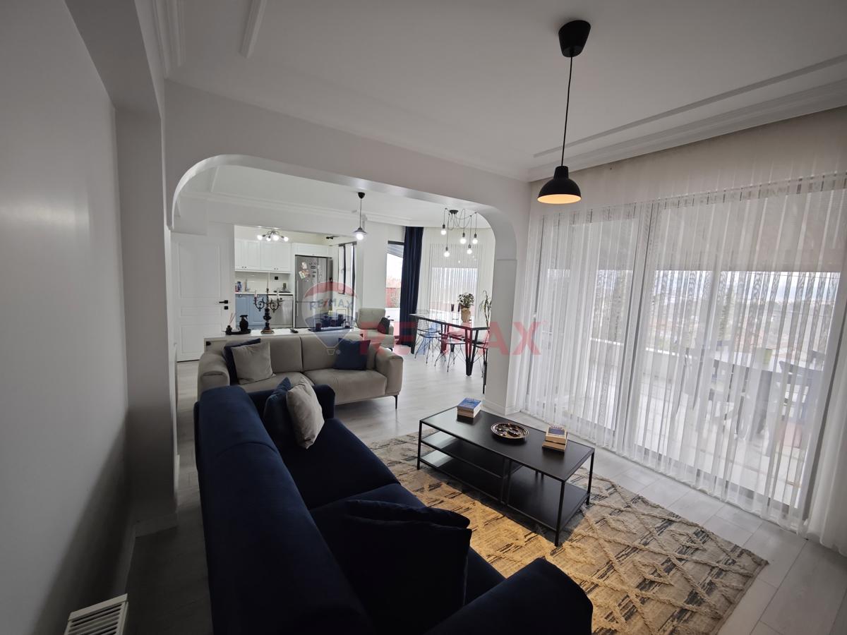 REMAX ÇARŞI'DAN GÖLCÜK ÖRCÜN MAH'DE 7+2 SATILIK VİLLA