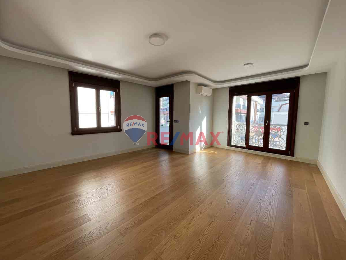 MALTEPE MİNİBÜS CD 2.BİNA, 3.KAT, 110M² KİRALIK LÜKS 3+1 DAİRE