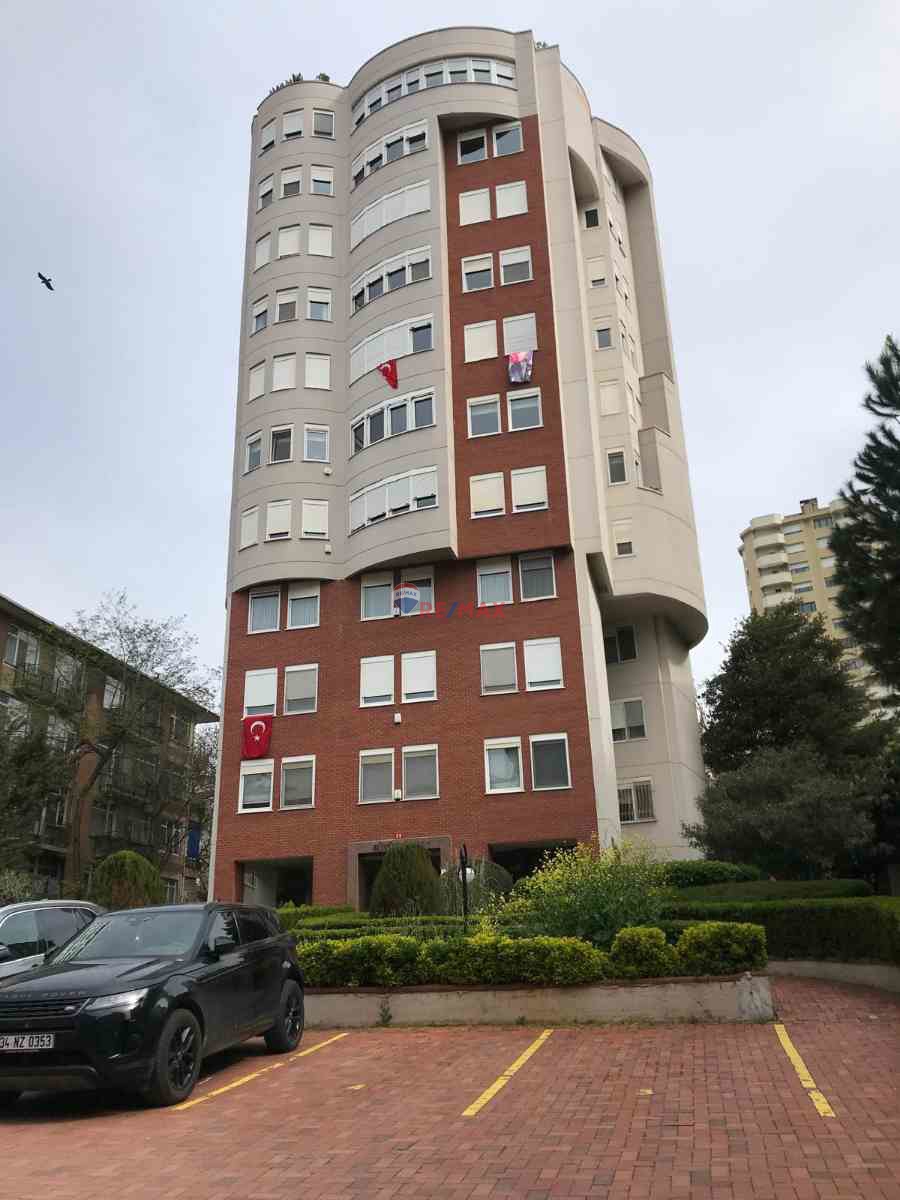 FENERYOLU BÜYÜKHANLIDA,  5+1, KATTA TEK, ÇOK ÖZEL SATILIK DAİRE