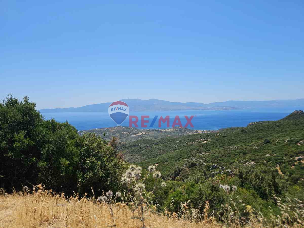 ASOS SOKAKAĞZINDA, MİDİLLİ MANZARALI, DENIZE YAKIN, SATILIK ARAZİ