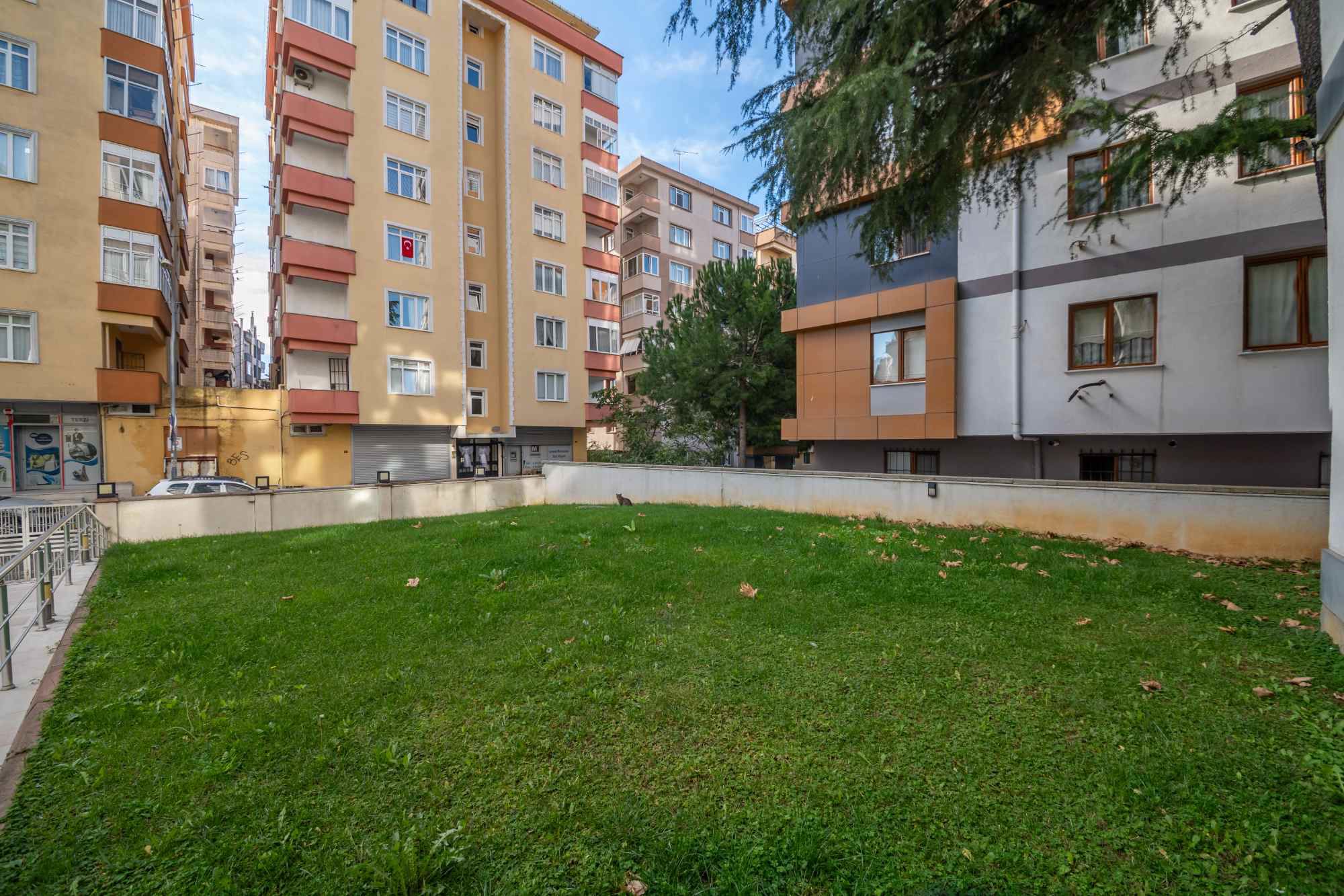 KARTAL, ATALAR DA MARMARAYA YAKIN MUHTEŞEM 3+1 SATILIK