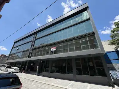 HALKALI BASIN EKSPRESS SATILIK ISKANLI SIFIR 1600M2 PLAZA BİNA