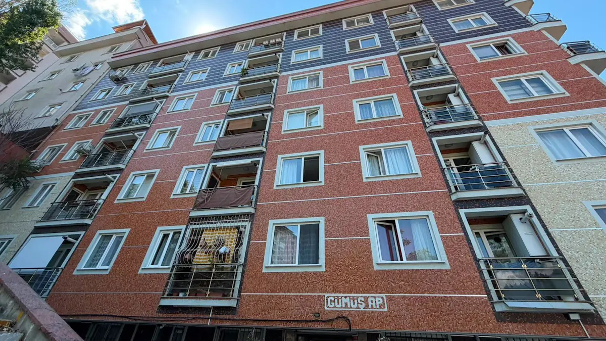 MECIDIYEKÖY'ÜN KALBINDE METROYA YAKIN 2+1 SATILIK DAIRE