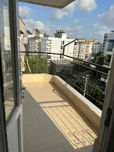 KIZILTOPRAKTA MERKEZİ LOKASYONDA 2+1 DAİRE