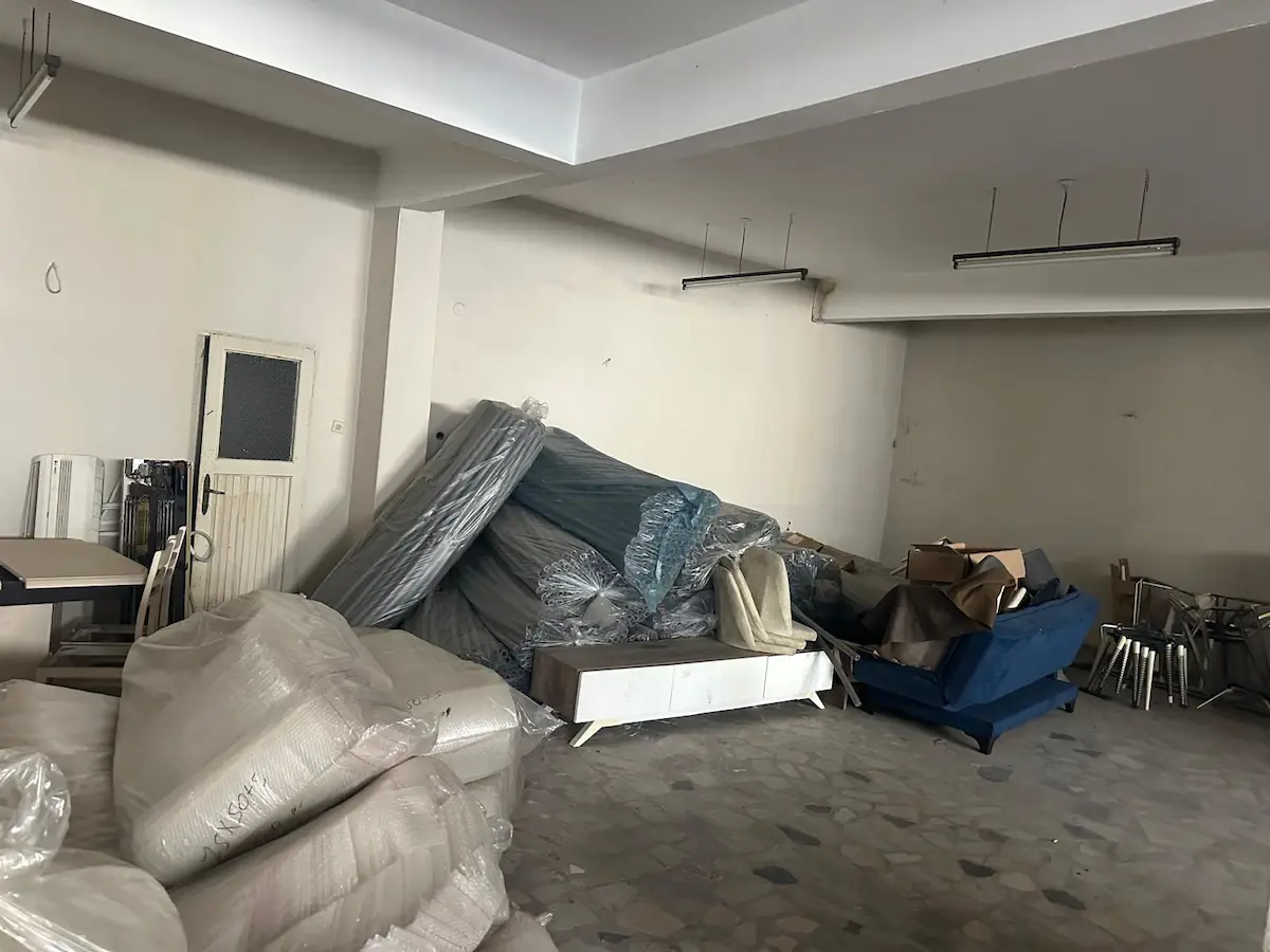 GEBZE BEYLİKBAĞINDA E5 YAKIN KONUMDA KİRALIK 430 M² DÜKKAN