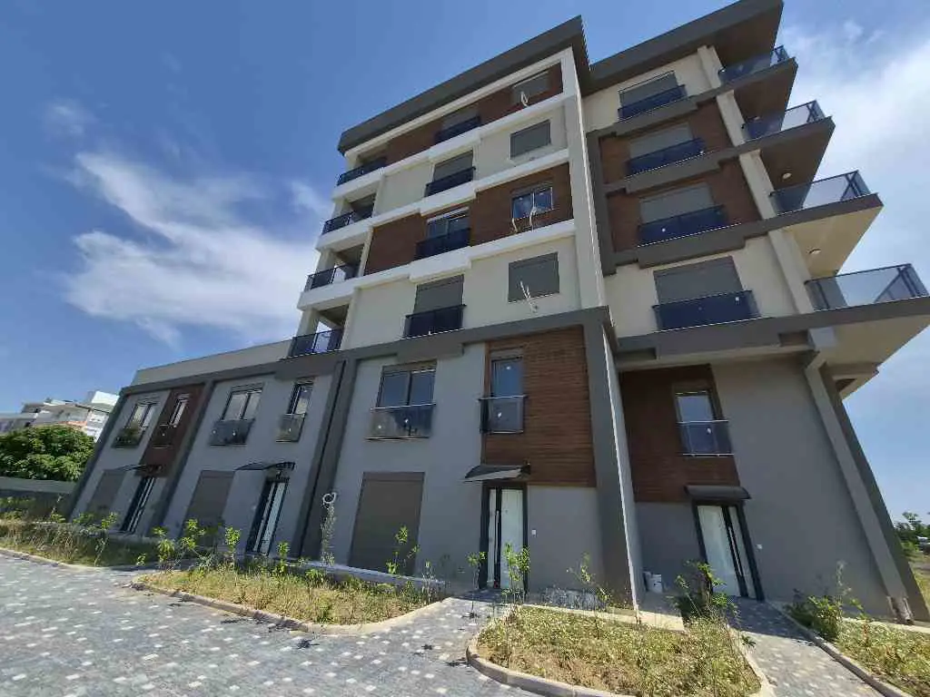 ALTINOVA ORTA MAHALLEDE KİRALIK 2+1 DAİRE