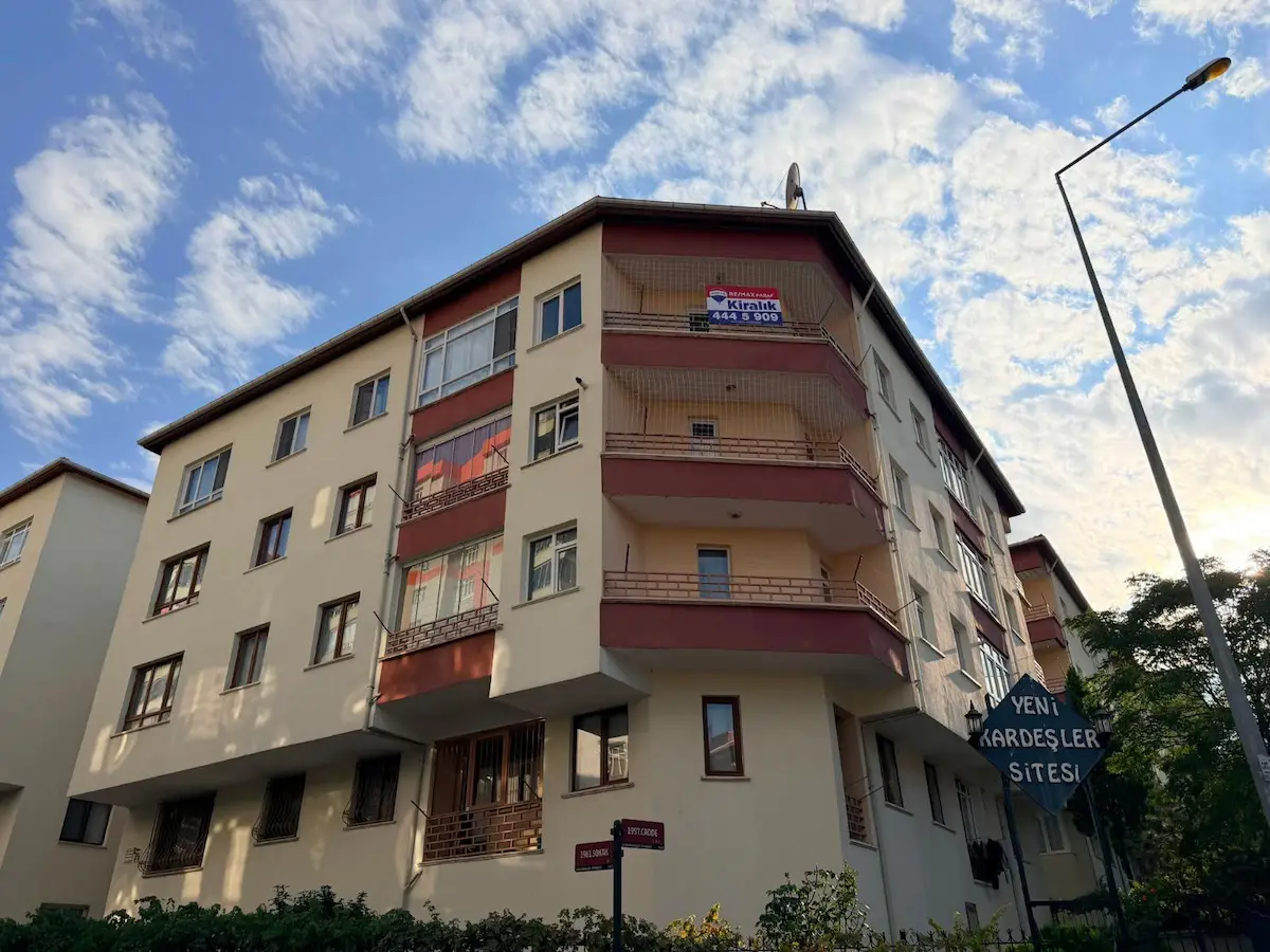 ETİMESGUT ELVAN MAHALLESİ’NDE  3+1 KİRALIK DAİRE
