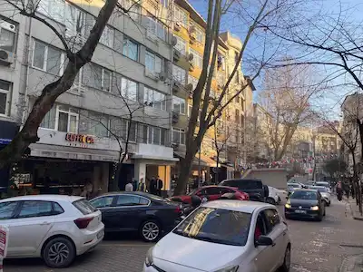 BEŞİKTAŞ TÜRKALİ’DE İŞLEK CADDE ÜSTÜ, GENİŞ CEPHELİ DÜKKAN