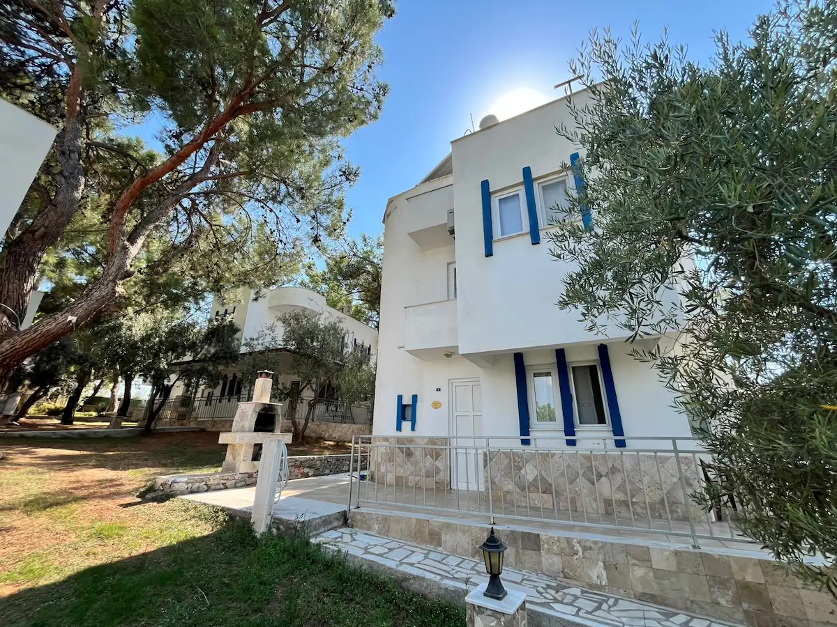 BOZBÜK'TE EŞYALI 2+1 VİLLA | 2 BANYO, BALKON, KREDİYE UYGUN