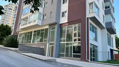 ÇUKURAMBAR / İŞÇİ BLOKLARINDA 190 M2 KİRALIK 2 KATLI DÜKKAN/MAĞAZA/İŞ YERİ