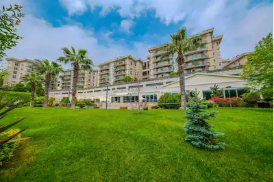 MARİTZA EVLERİNDE ORMAN MANZARASI VE KONFORLU YAŞAM 4+1 SATILIK DAİRE..