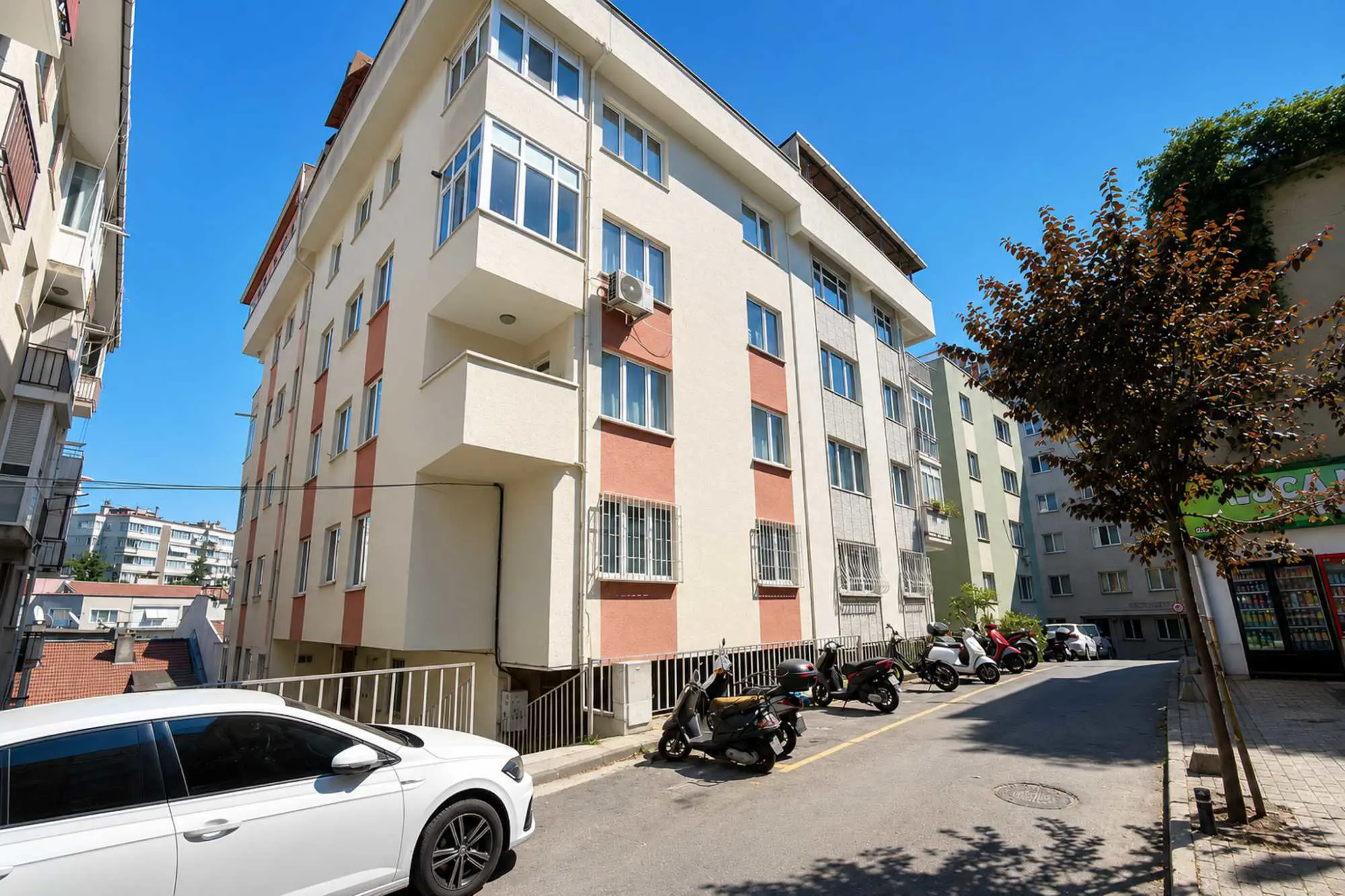 Property image 16