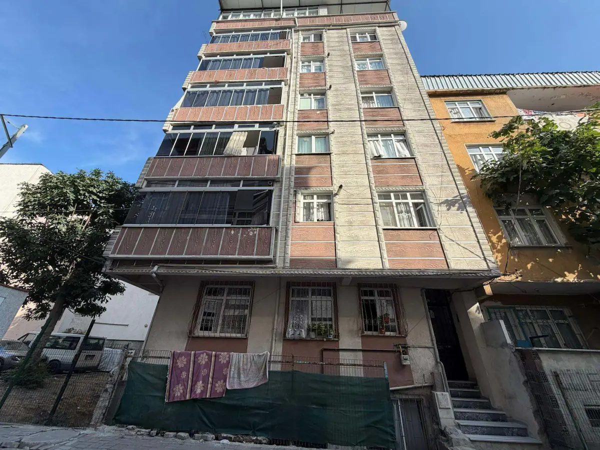 REMAXTAN MARMARAYA METROYA YKN SATILK 3+1 16M2 ARSA PAYLI DAİRE