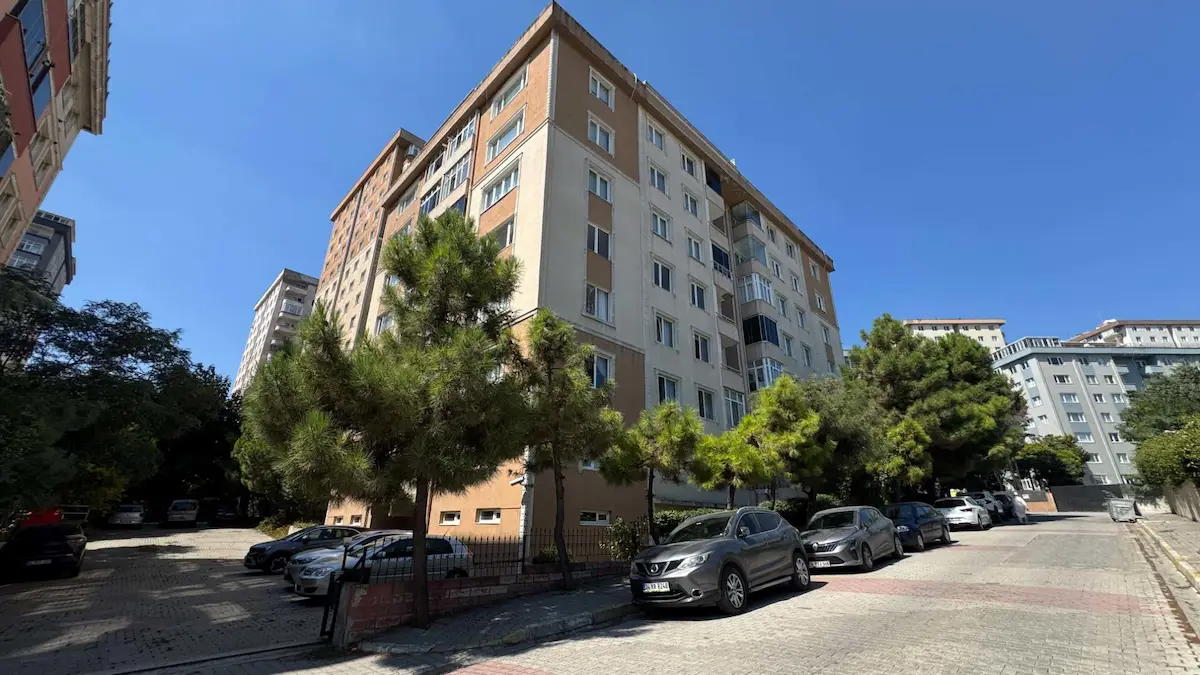 BEYLİKDÜZÜ BARIŞ MAH. 4+1 | 200 M² NET | 6. KAT (SON KAT) | 3 BANYOLU GENİŞ DAİRE