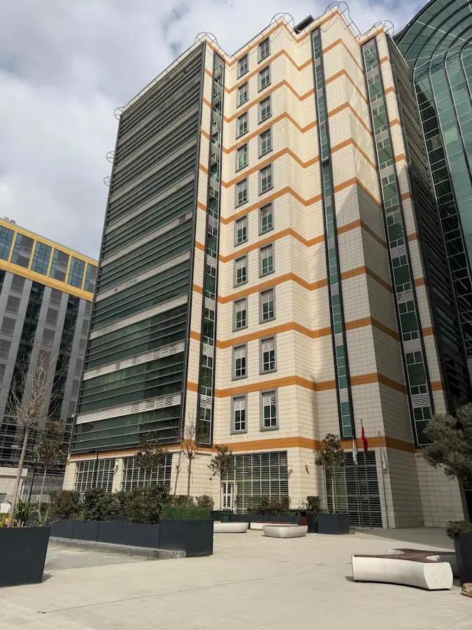KUYUMCUKENT VİZYONPARK'DA KDV AVANTAJLI KİRALIK HEMEN KULLANIMA HAZIR ATÖLYE