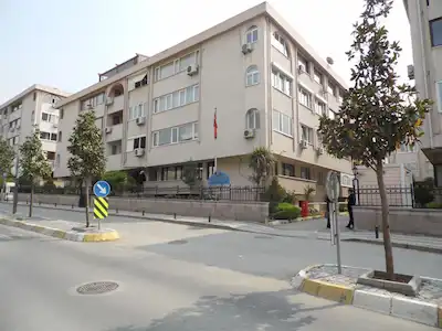 ALTUNİZADE SİTESİ YENİLENMİŞ METRO&METROBÜSE YAKIN DUBLEKS DAİRE