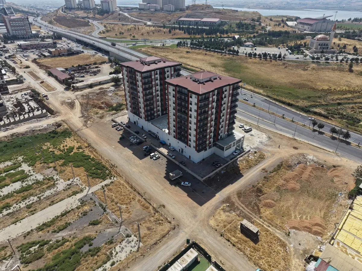 REMAX YENİ GAYRİMENKUL’DEN SATILIK 2+0 DAİRE