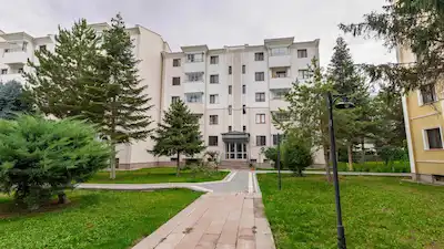 ÇAYYOLU MALİ KENT SİTESİ’NDE 3+1 | 110 M²| KOMBİLİ | CAM BALKONLU BAKIMLI KIRALIK 