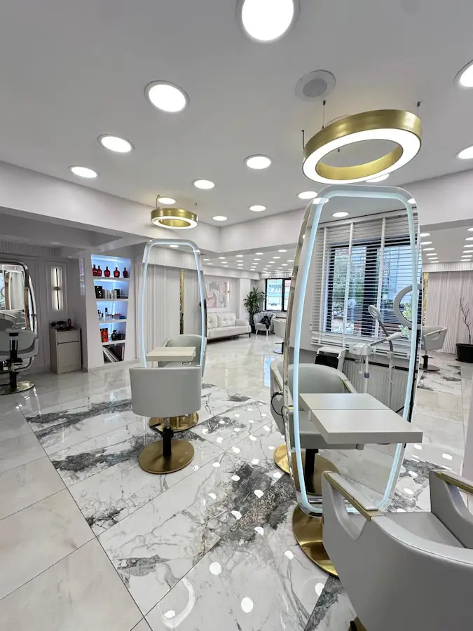 REMAX ARTIS'DEN TERMINAL'DE DEVREN SATILIK GÜZELLIK MERKEZI