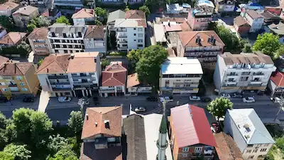 İZMİT TURAN GÜNEŞ CADDESİNDE T-3 TİCARİ KAT KARŞILIĞI