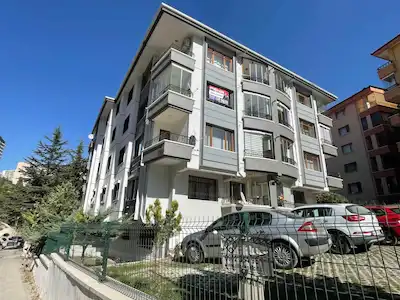 ÇANKAYA BİRLİK MAHALLESİ’NDE YAŞAM HASTANESİ YAKINI, ARA KAT 3+1 KİRALIK DAİRE