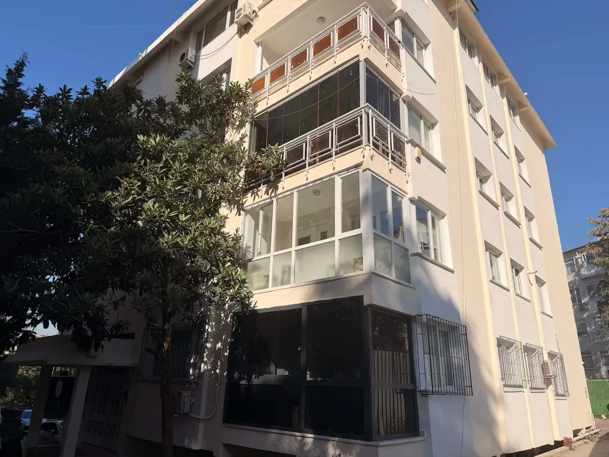 REMAX PRO’DAN ULUS KAHVE DÜNYASI’NA KOMŞU OFIS