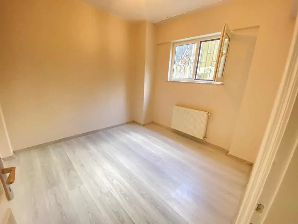 IHLAMURKUYU MAH  (2+1) BAHÇE KATI KİRALIK DAİRE