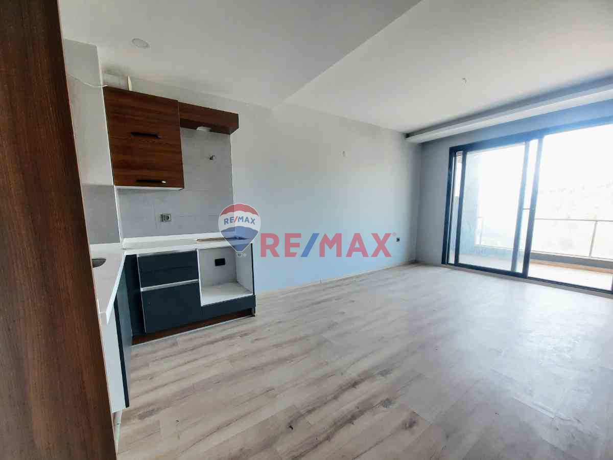 BUCA YAŞAM VADISI SITESI SATILIK 2+1 DAIRE REMAX JOLLY SERDAR