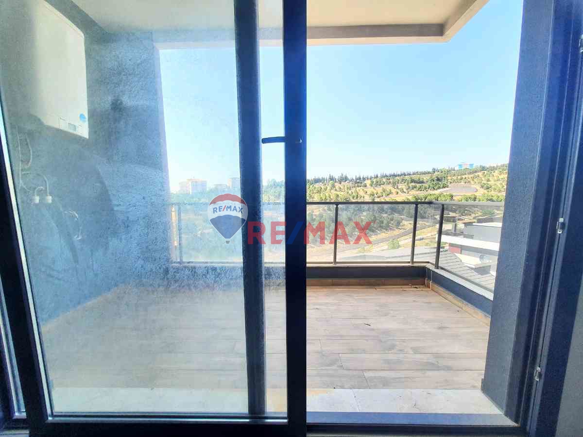 BUCA YAŞAM VADISI SITESI SATILIK 2+1 DAIRE REMAX JOLLY SERDAR