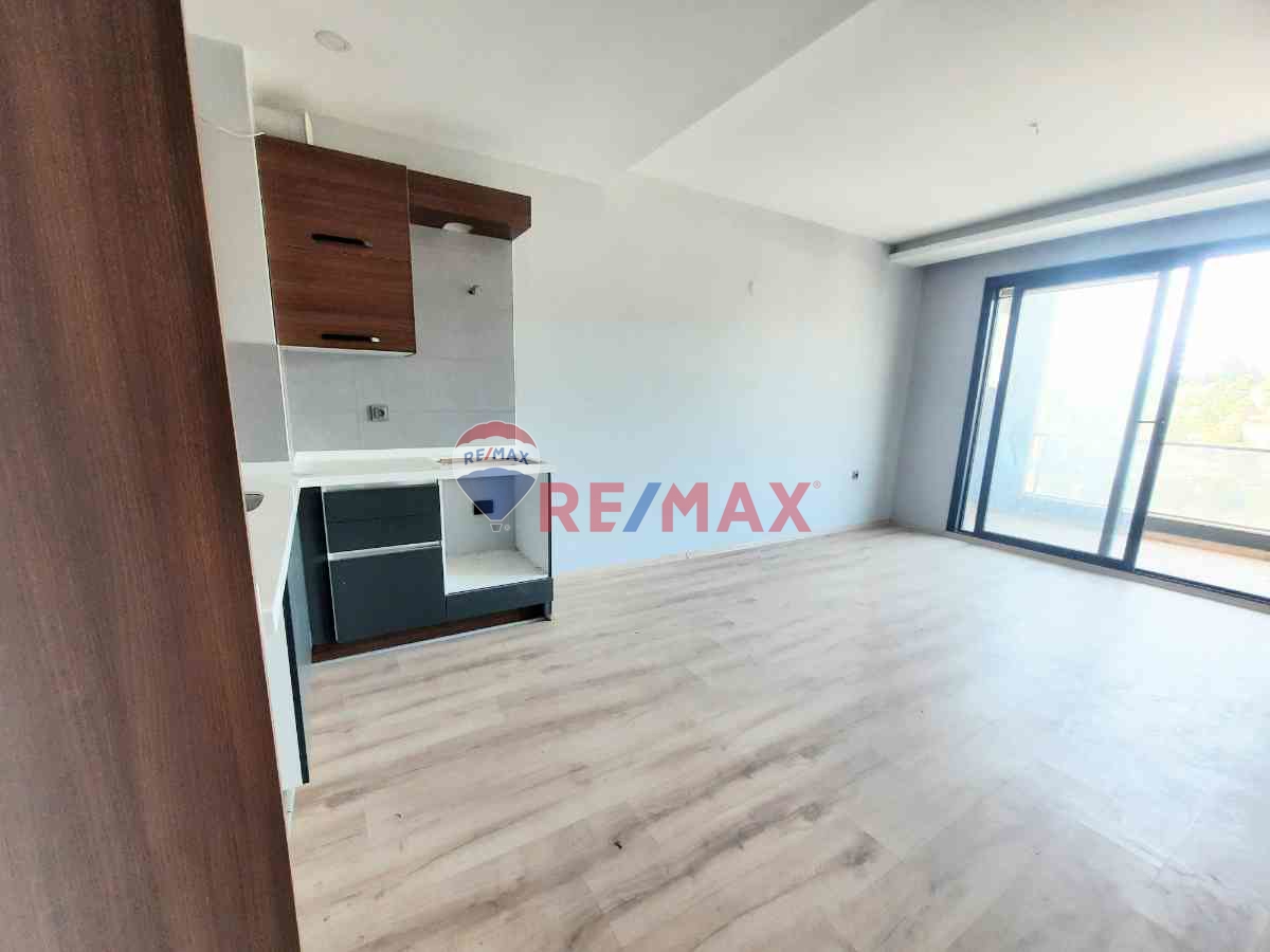 BUCA YAŞAM VADISI SITESI SATILIK 2+1 DAIRE REMAX JOLLY SERDAR