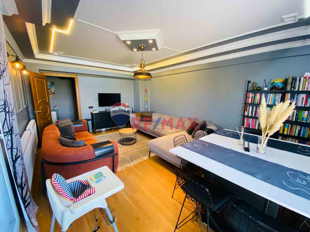 REMAX YALI'DAN İZMİR BUCA'DA GENİ KULLANIMLI SATILIK 3+1 DAİRE