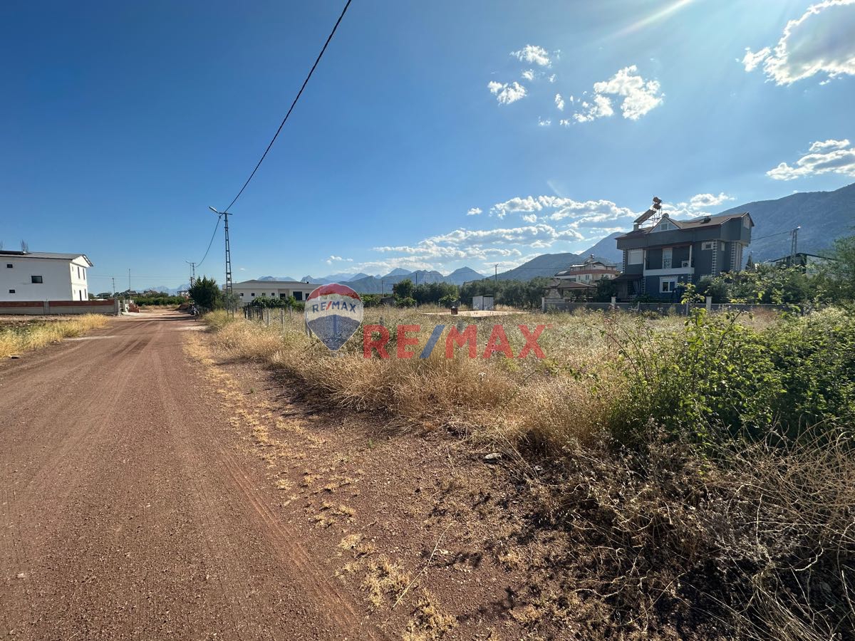 DÖŞEMEALTI YENİKÖY KIRKGÖZ’DE SATILIK VİLLA ARSASI