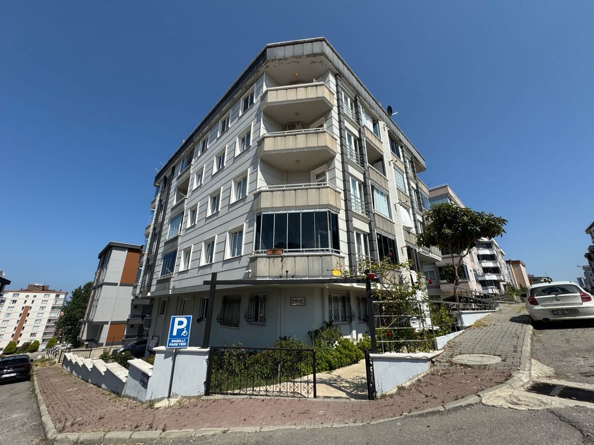 SALON/MUTFAK AYRI BAHÇE KATI KİRALIK 2+1 DAİRE