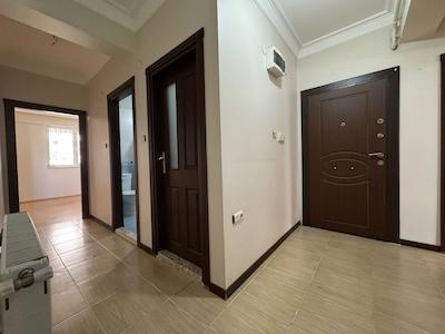 SALON/MUTFAK AYRI BAHÇE KATI KİRALIK 2+1 DAİRE