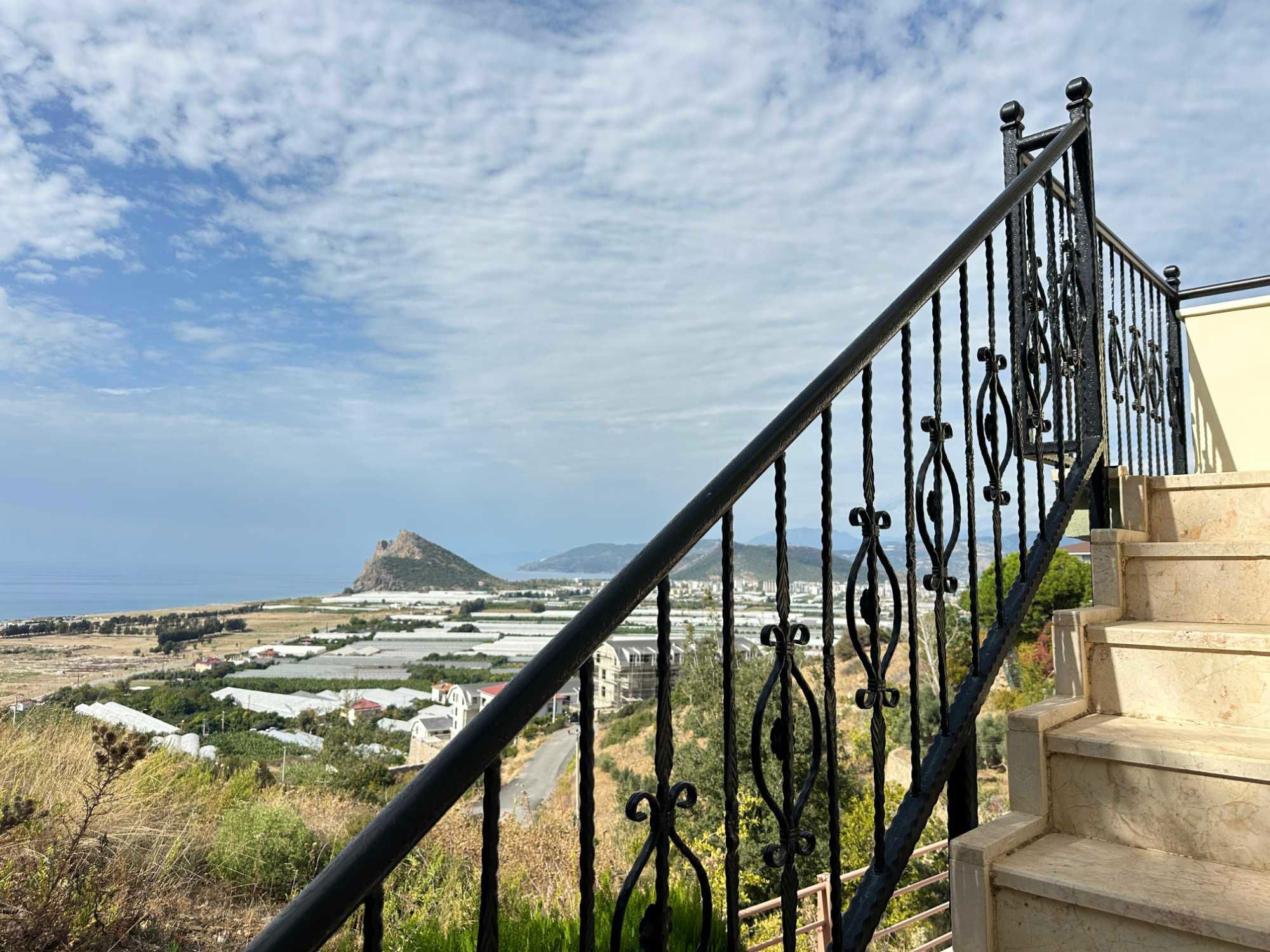 ORCHARD SITESI DENIZI VE ŞEHIRI BLUŞTURAN MANZARASIYLA 4+1 DUBLEKS