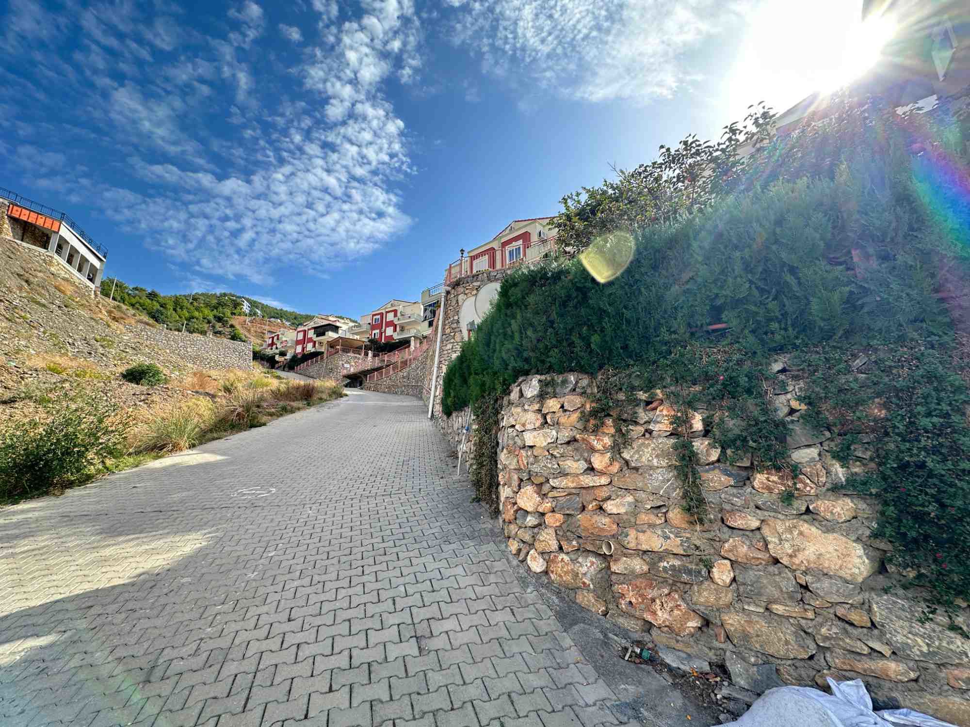 ORCHARD SITESI DENIZI VE ŞEHIRI BLUŞTURAN MANZARASIYLA 4+1 DUBLEKS