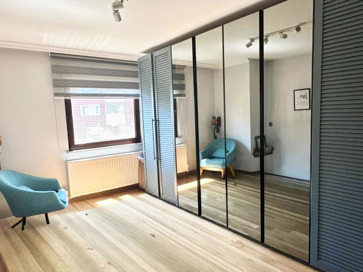 ZEKERİYAKÖY NOYA GÖL EVLERİNDE LÜKS EŞYALI 3+1 KİRALIK DAİRE