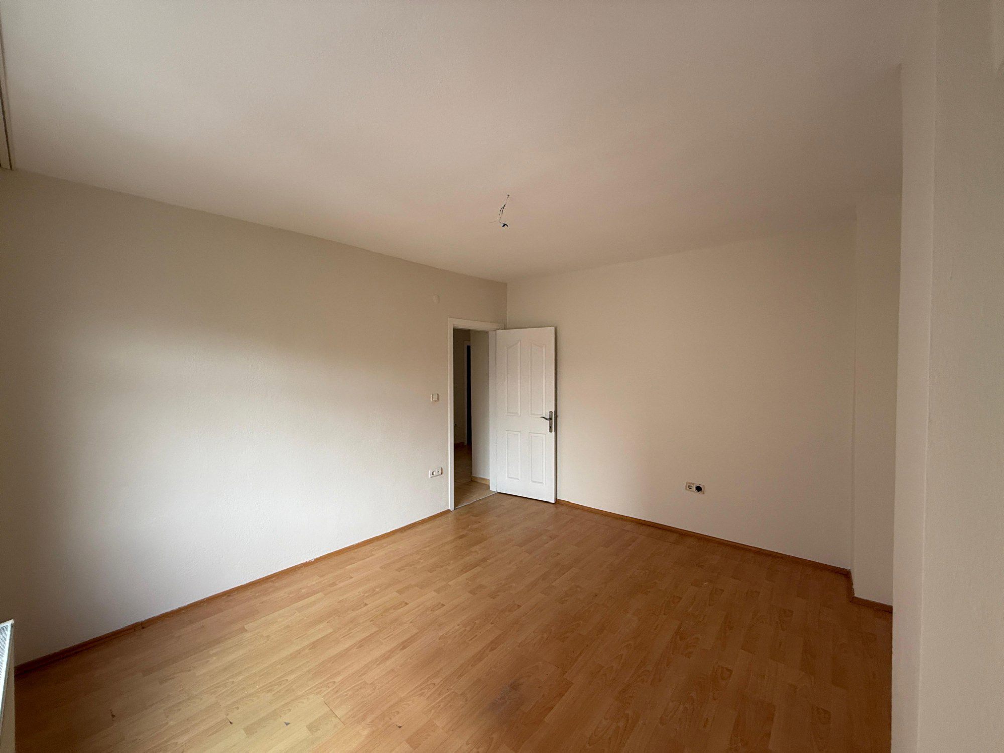 DUMANKAYA'NIN KARŞISINDA ARA KATTA 3+1 KİRALIK DAİRE