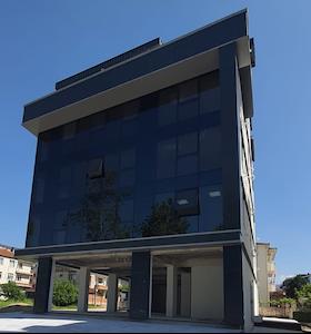 BAŞISKELE BELEDIYE KARŞISI KIRALIK MODERN OFIS