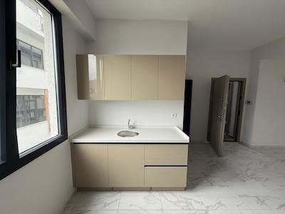 BAŞISKELE BELEDIYE KARŞISI KIRALIK MODERN OFIS