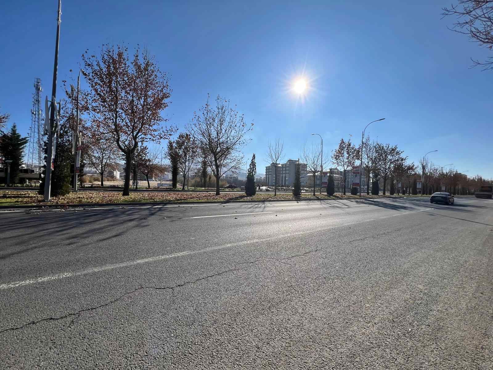 REMAX DOĞU ANA CADDEYE SIFIR ÇOK UYGUN FİYATA SATILIK 3+1 DAİRE