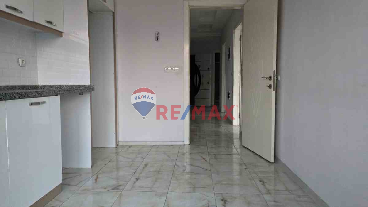 REMAX MODEL DEN YARDIMSEVERLER OKULU YAKINI 115M² 2+1 KİRALIK DAİRE