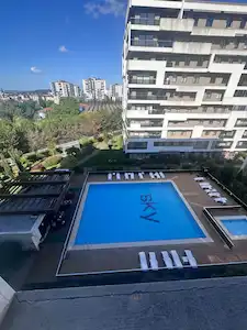 KURTKÖY SKY NOVITA’DA HAVUZ MANZARALI, TAM EŞYALI 2+1 KİRALIK DAİRE