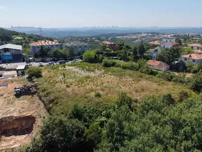 BEYKOZ BAKLACI'DA EMSALSİZ NİTELİKTE KONUT İMARLI ARSA