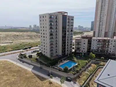 BAHÇEŞEHİR ÜMRAN KONAKLARINDA VADİ MANZARALI 250 M² LÜKS 5+1